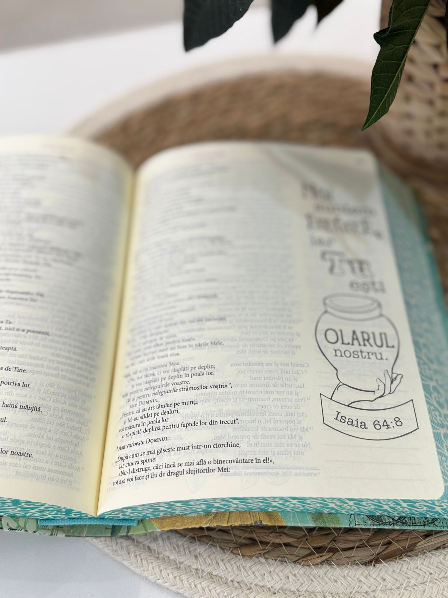 Biblia Creativ Inspiratie - Floral 4 Biblia Creativ Inspiratie cu Noua Traducere Romaneasca