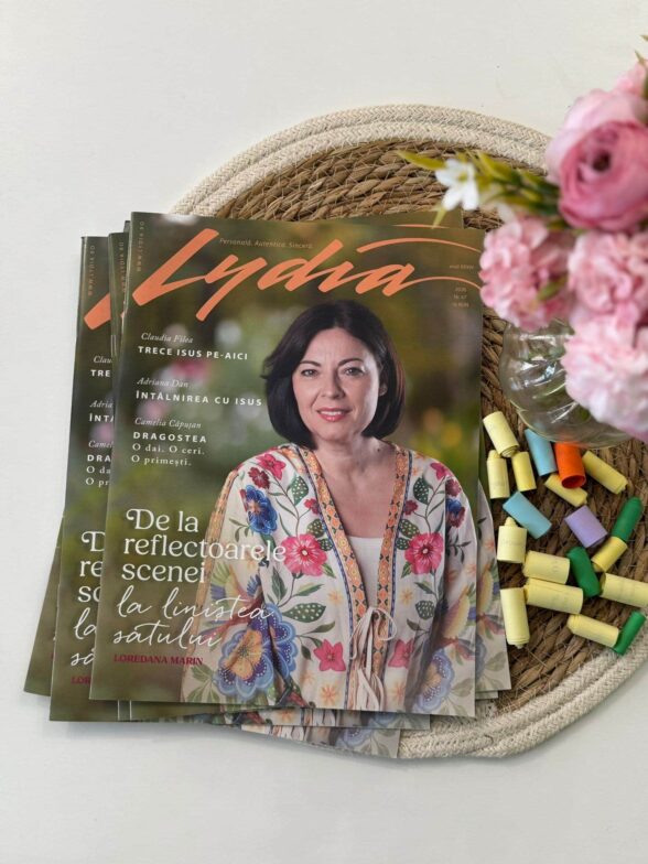 Revista Lydia – „De la reflectoarele scenei la liniștea satului”